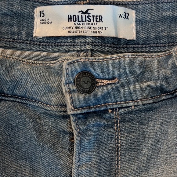 Hollister jean shorts, 32 - Picture 2 of 3
